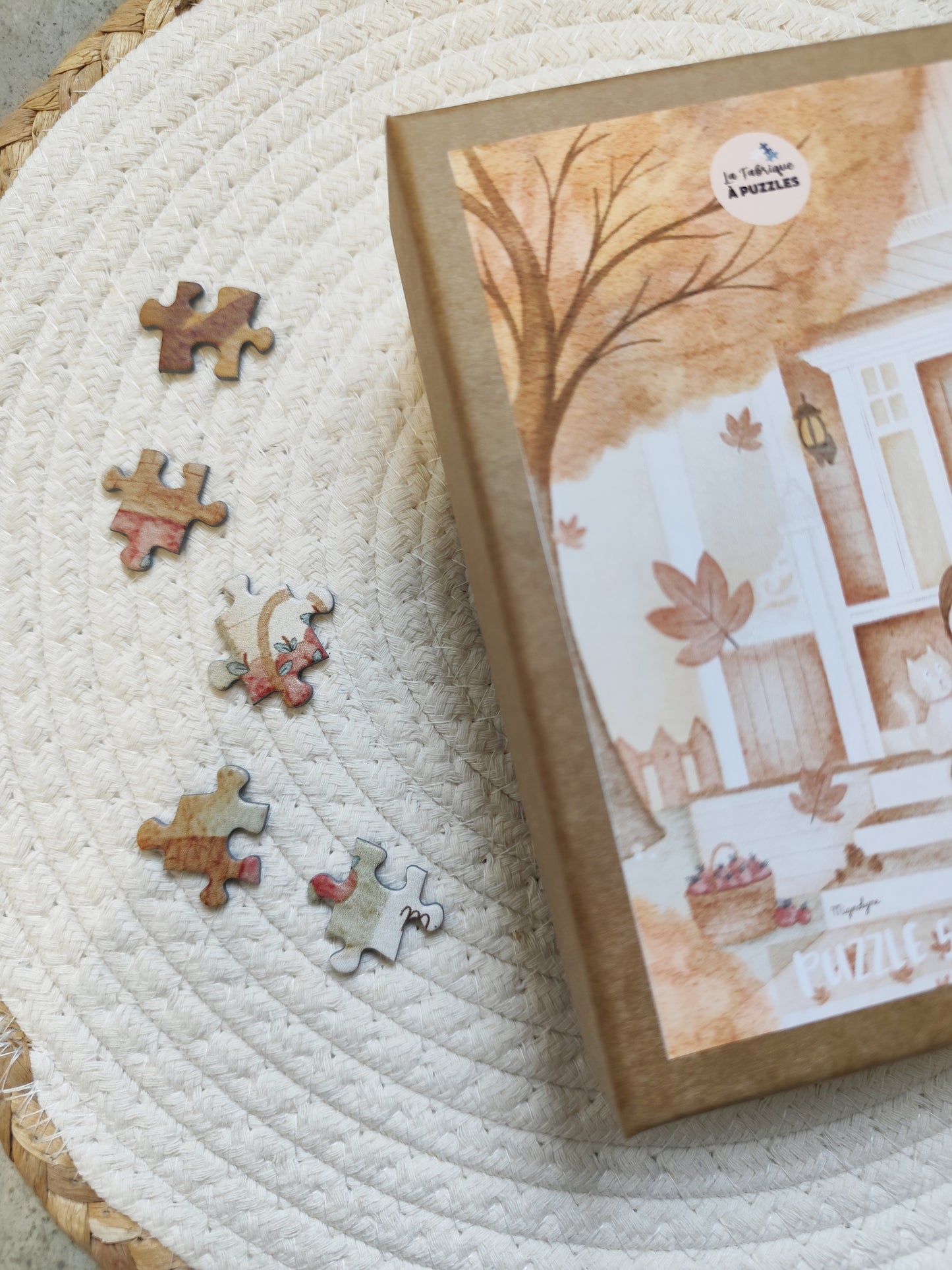 Puzzle "Sous le porche" 500 pièces par Atelier mignolyne